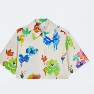 Off-White Floral Pop Zip Crop Shirt. Medium.